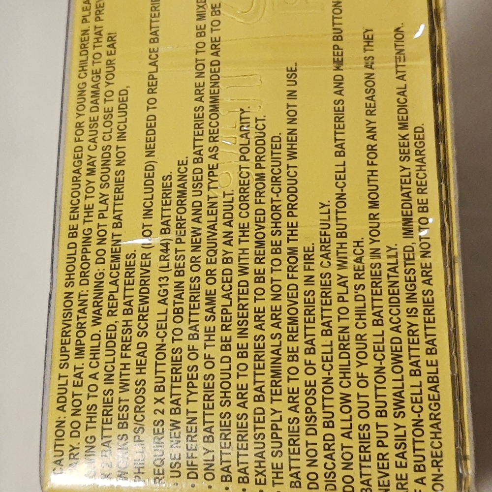 The Ugglys Pet Shop Series 1 Exclusive Slabrador Toy Collectible (Box Damage) - Picture 11 of 13
